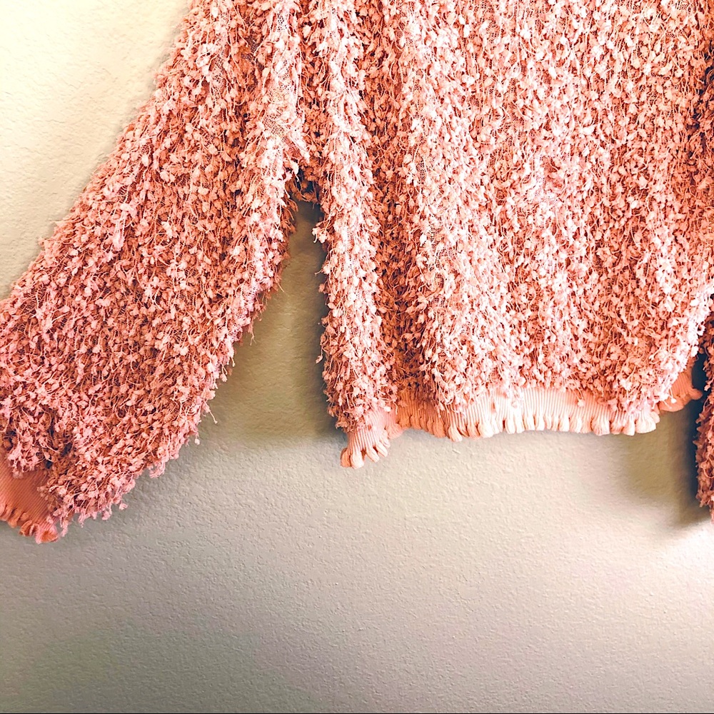 WISHLIST Soft Pink Popcorn Ruffle Mock Top M/L NEW - Picture 6 of 9